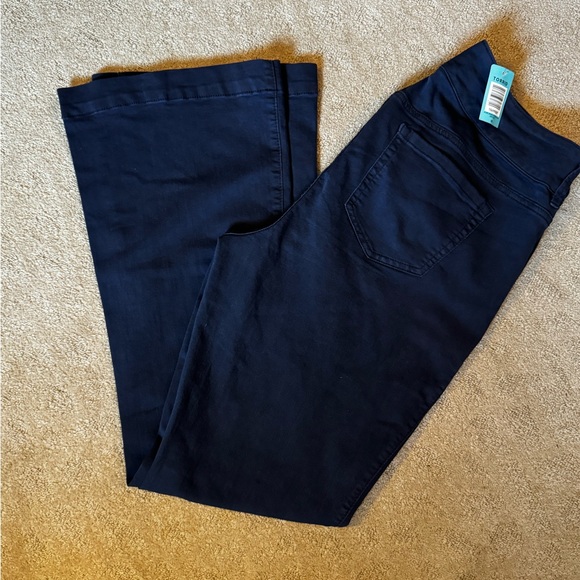 Torrid Flare Jeggings Size 18 NWT - Picture 3 of 7